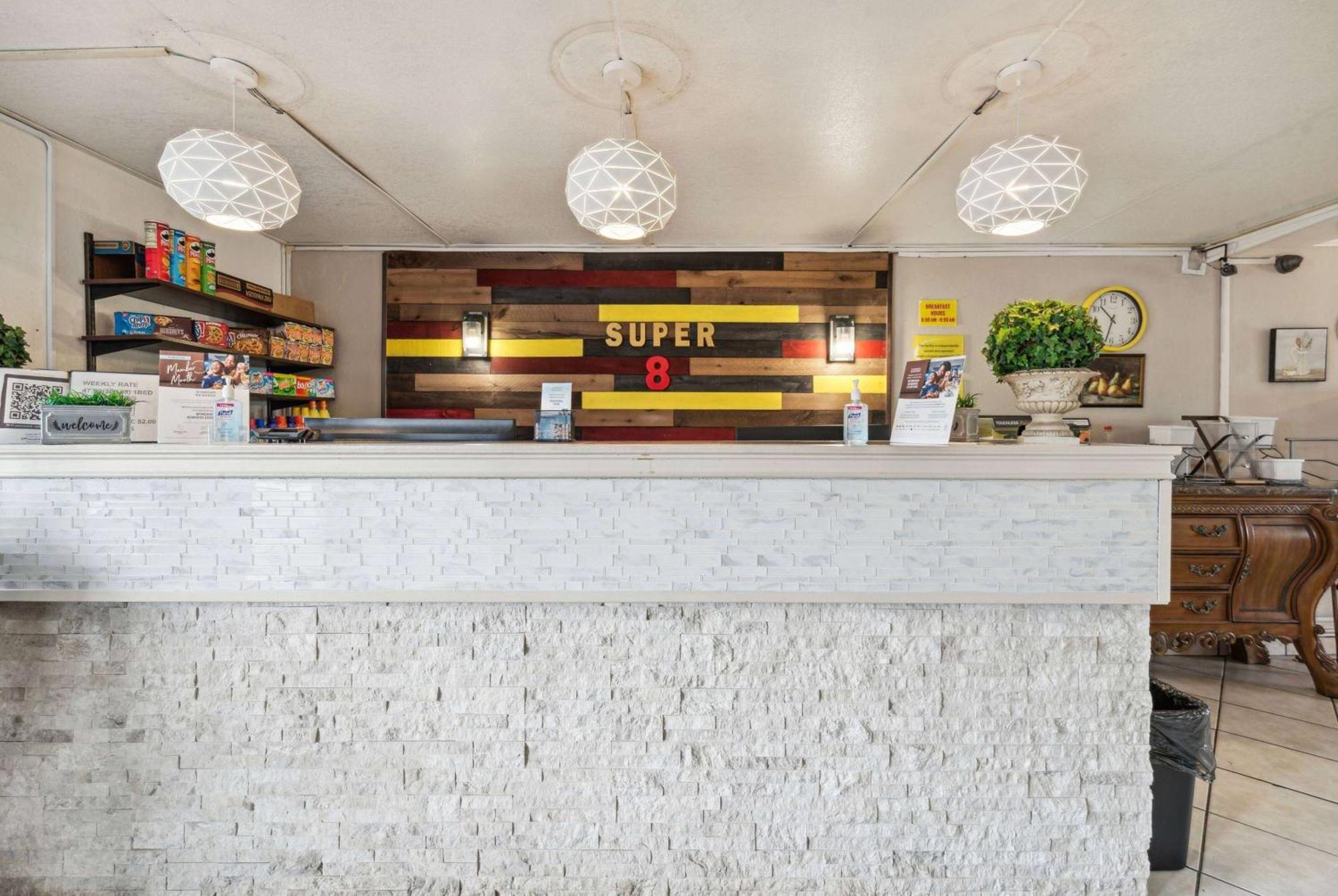 Hotel Super 8 By Wyndham Millbury/Toledo Exteriér fotografie