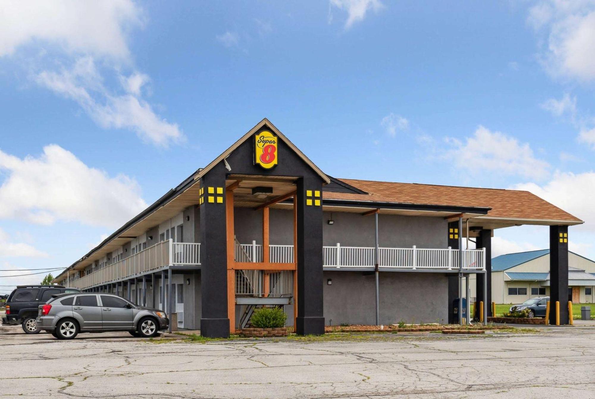 Hotel Super 8 By Wyndham Millbury/Toledo Exteriér fotografie