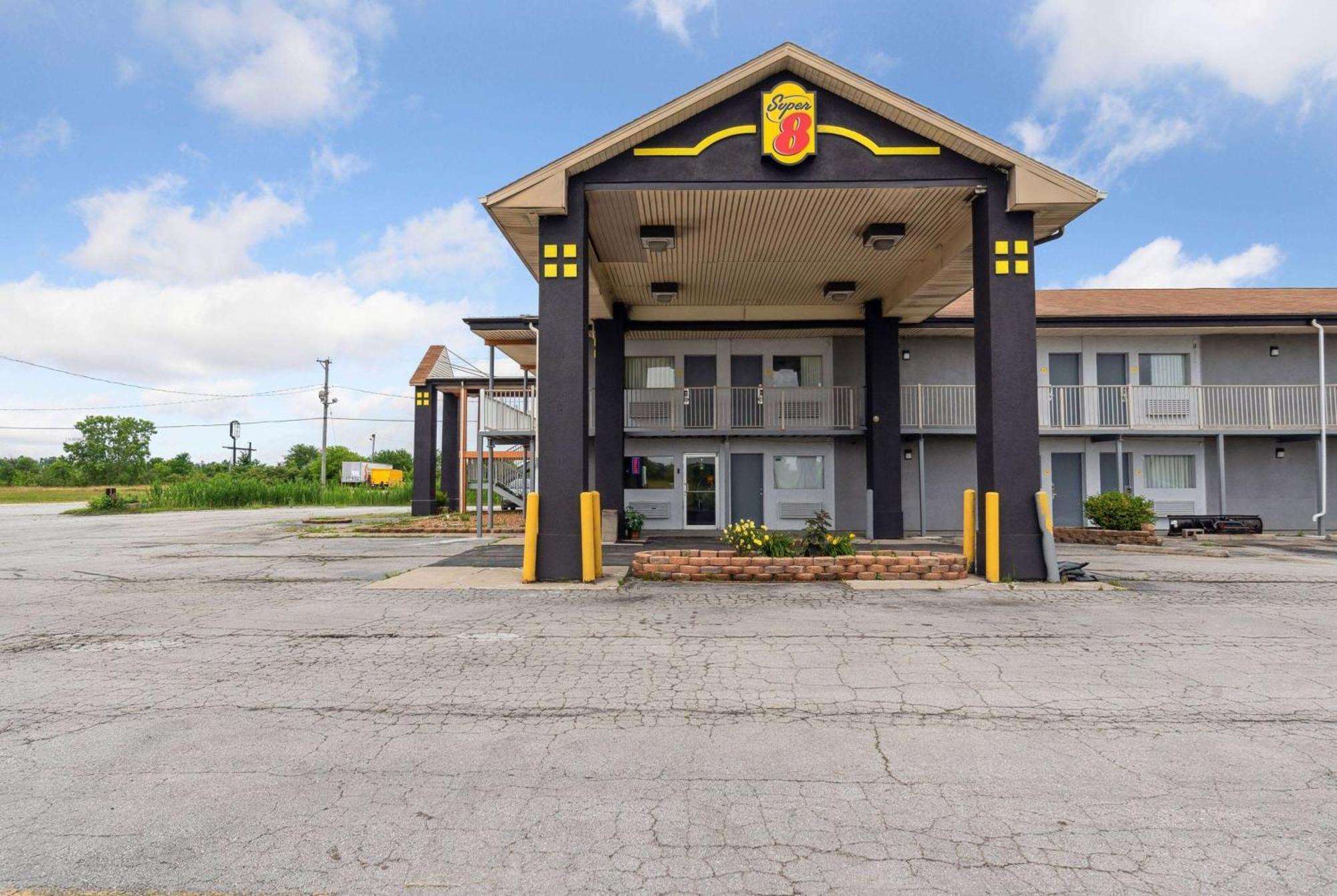 Hotel Super 8 By Wyndham Millbury/Toledo Exteriér fotografie